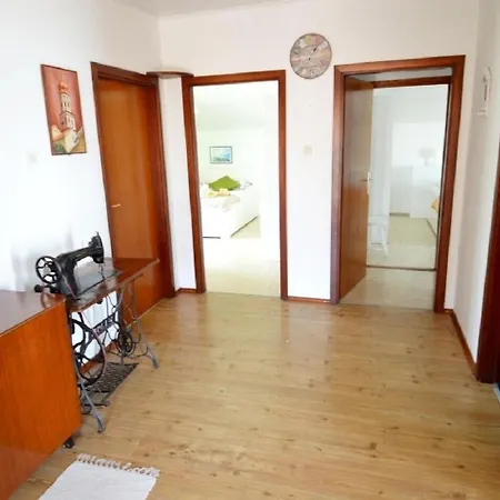 Denko By The Sea Apartman