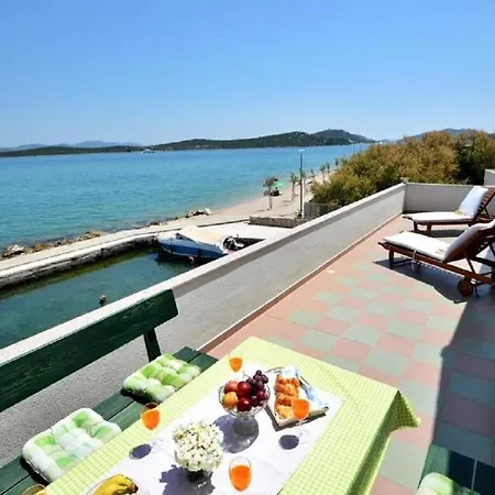 Denko By The Sea *