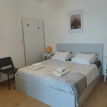 Denko By The Sea Apartman